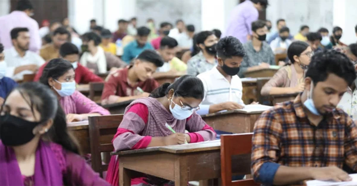 Candidates waiting for Honours Admission Result